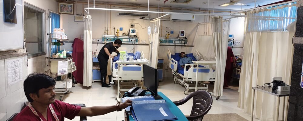 Arya Hospital's ICU Arya Hospital's ICU